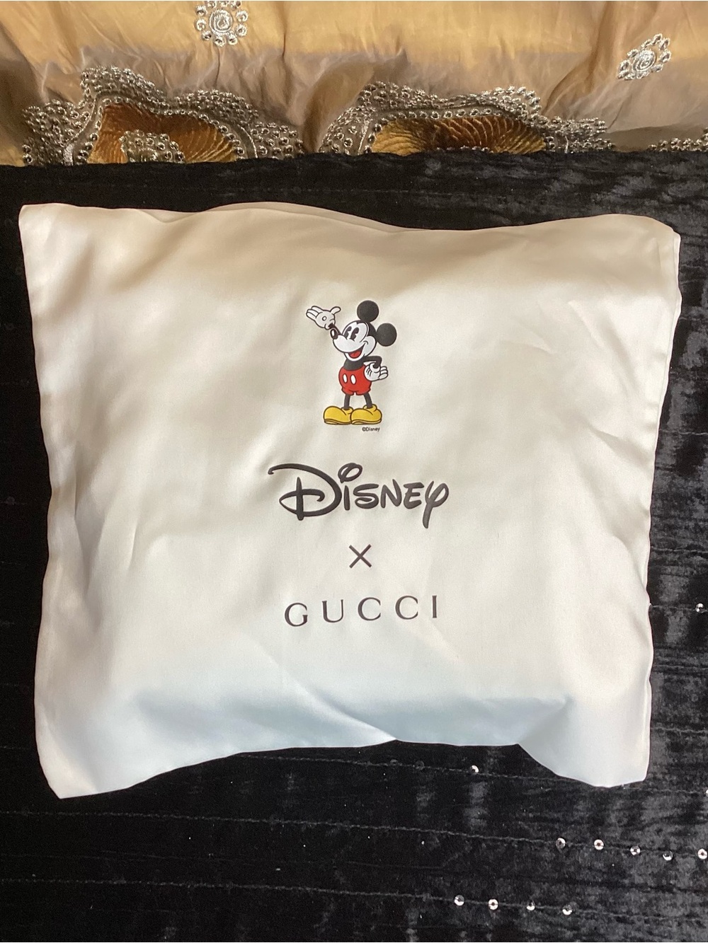 Disney x Gucci Mickey Mouse Crossbody Crossbody Camera Bag - Picture 14 of 16